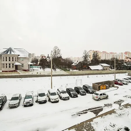 Apartment On Malinovka *